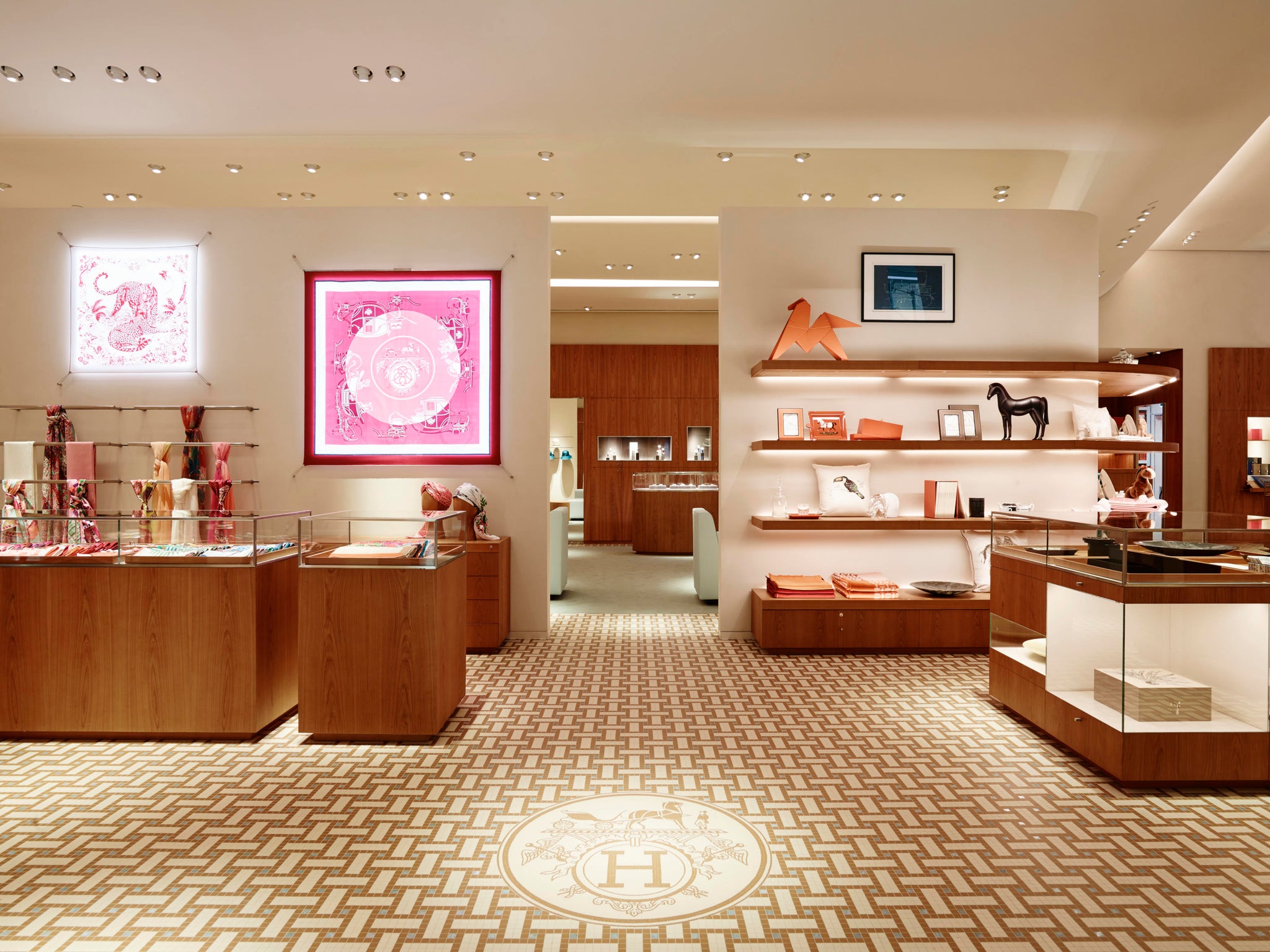 Gallery Shopping