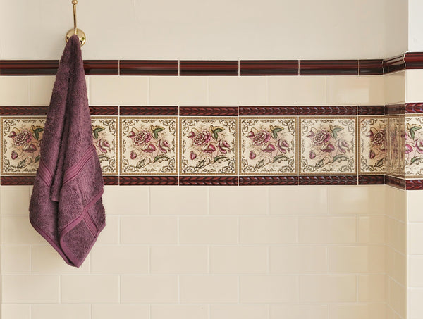 Crysanthemum heritage tile