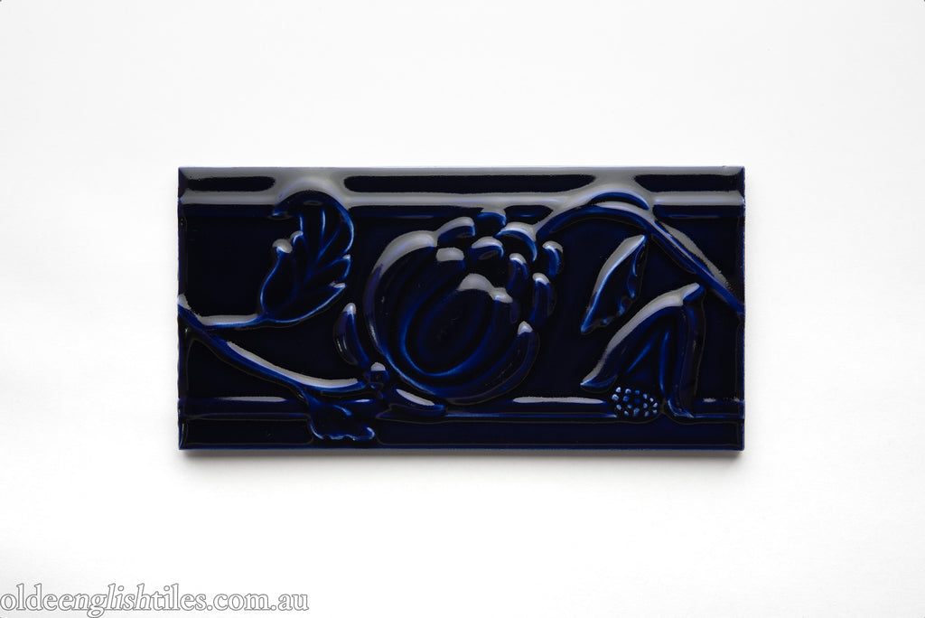 - Waratah Embossed 200 x 100mm