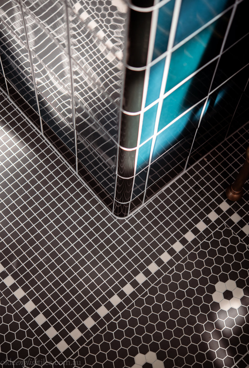 Double Bay Bathroom Glazed Wall Tiles