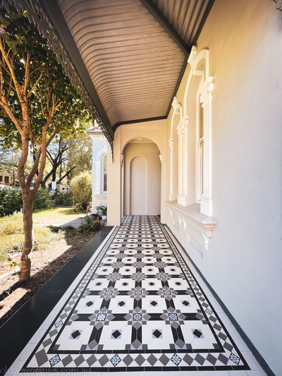 Summer Hill Tessellated Tile Entry