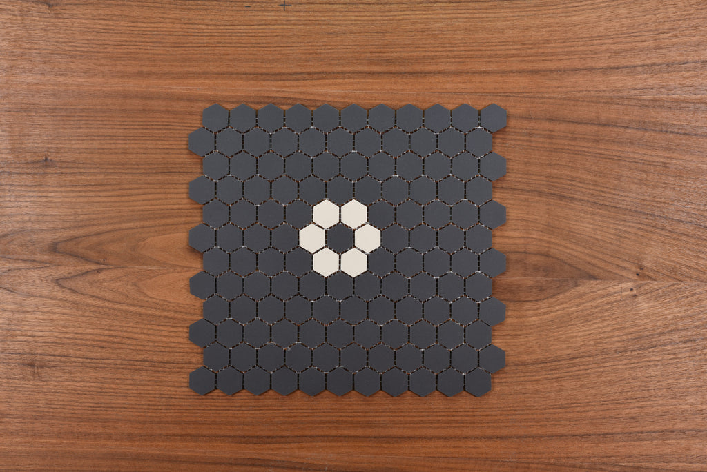 Algonquin Black 25 Hexagon