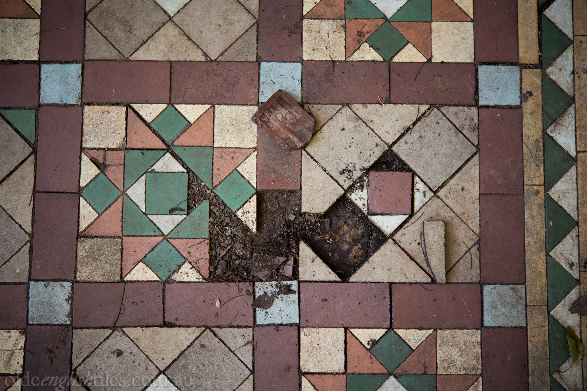 Tessellated tile installation