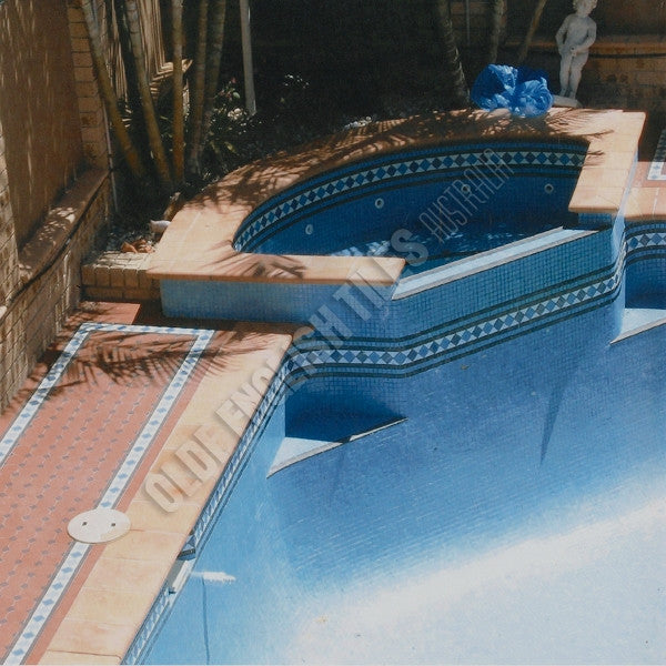 Pool and Garden 3