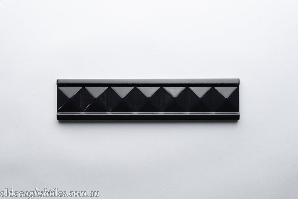 Art Deco Glazed - Diamond Pyramid