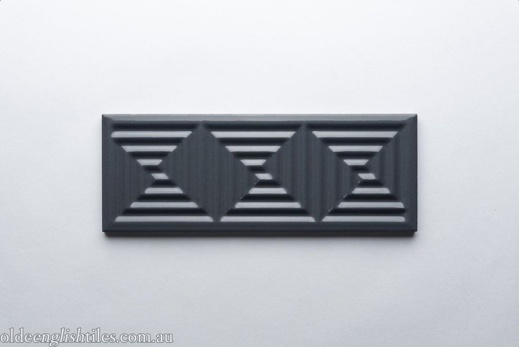  - Agrecian Key