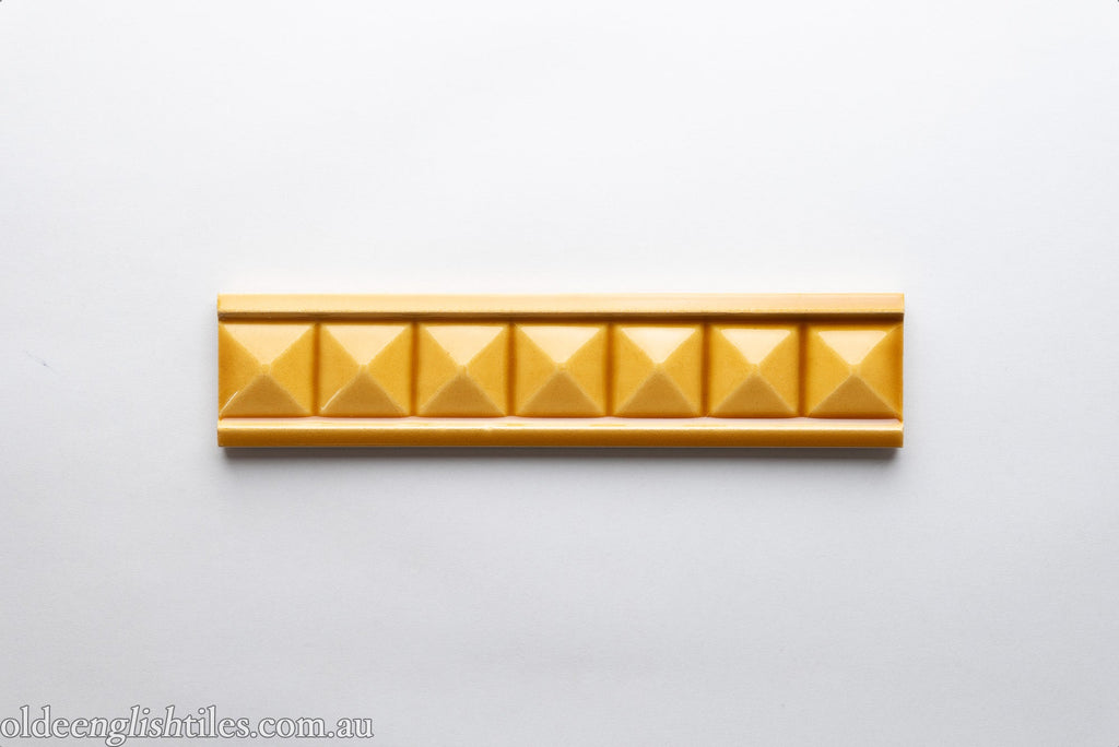 Art Deco Glazed - Diamond Pyramid