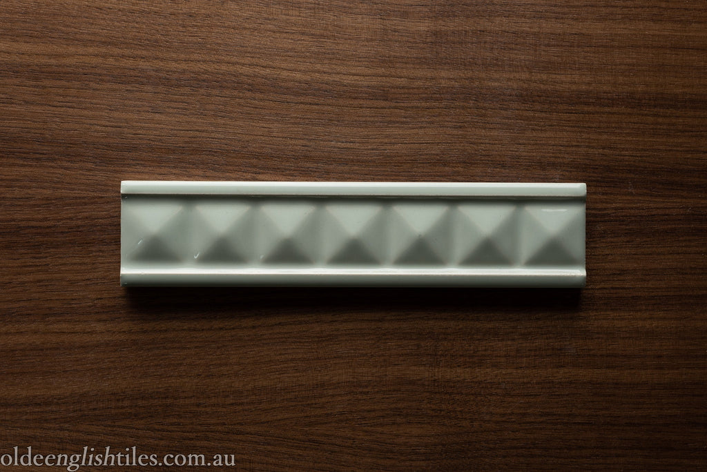 Art Deco Glazed - Diamond Pyramid