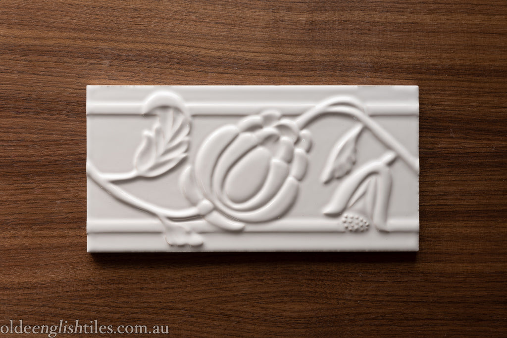  - Waratah Embossed 200 x 100mm